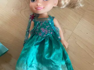 Elsa dukke sælges 
