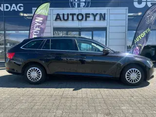 Skoda Superb 2,0 TDi 190 Sportline Combi DSG