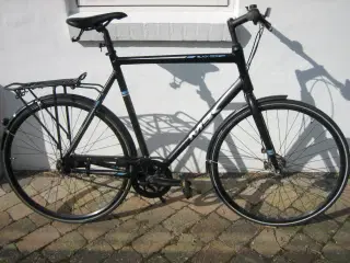 MBK Concept Herrecykel med 63 cm stel.