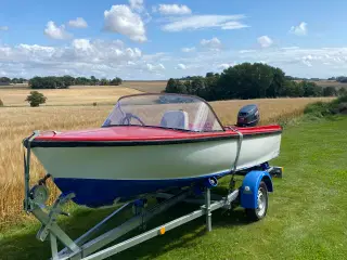 Speedbåd 25 hk 
