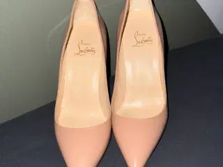 Christian Louboutin 38