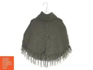 Poncho fra H&M (str. 110)