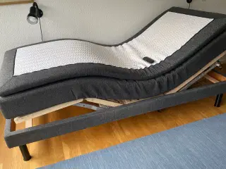 Luksus elevationsseng sælges til god pris !!!