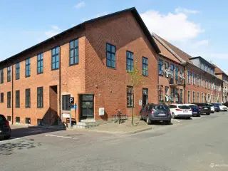 Stort lyst kontor