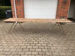 Markedsbord med klapsammen stel