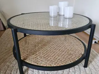 Sofabord I sortmetal 