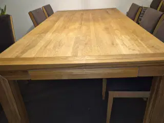 Massiv egetræ bord 