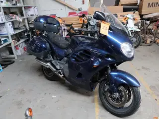 MOTORCYKEL, Triu