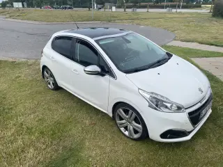 Peugeot 208 1.6 hdi 