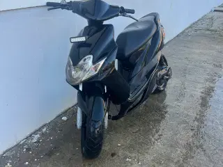 Yamaha Jog R sælges i dele 