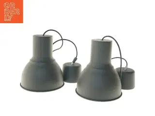 To sorte pendellamper fra IKEA (str. 25 cm)