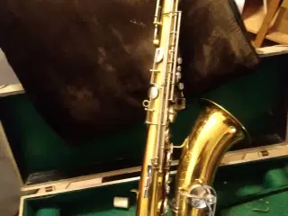 Saxofon Royal 