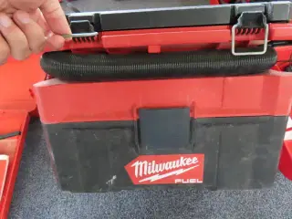 Støvsuger MILWAUKEE M18 FPOVCL