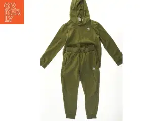 Grønt Adidas træningssæt til børn fra Adidas (str. 146)