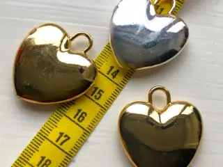 3 STORE HJERTER i metal - til smykker eller pynt