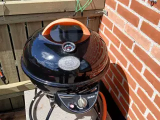 Gaskuglegril Outdoorchef P420  som ny med taske