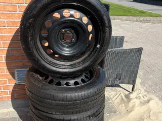 Fælge med dæk 195/60/18 