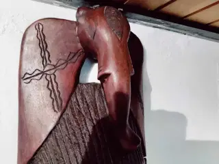 super flot stor afrikansk maske
