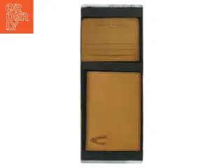 Rejsekit med kort- og pas-holder fra Camel Active (str. 14 x 10 cm og 11 x 8 cm)