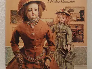 Kay Desmonde:All colour Book of Dolls. 100 fotos.