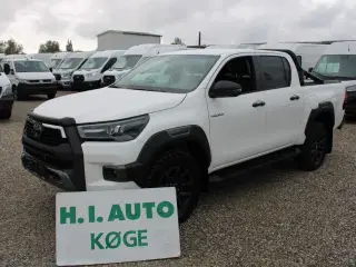 Toyota HiLux 2,8 D T4 Invincible Db.Kab aut.