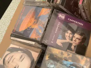 Ovr 100 CDèr fra 60 musik til nullerne