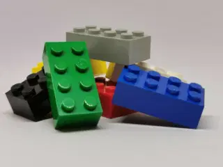 LEGO Købes i massevis 