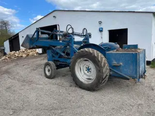 Fordson Super Major med læsser 