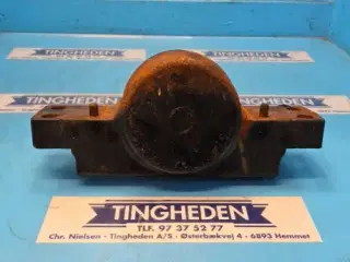 New Holland TM190 Holder 82016605