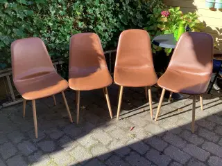 Elegante spisebordsstole i imiteret læder
