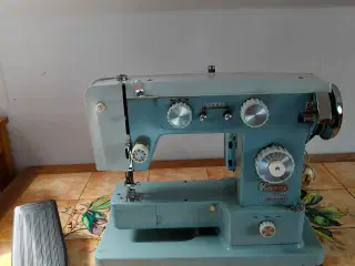 🧵 Vintage Koyo Lightweight symaskine med pedal