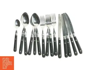 Bestiksæt i rustfrit stål med sorte håndtag (str. T ske. 15 cm. 5 sker. 20 cm. 4. gafler. 20 cm. 5 knive. 21 cm)