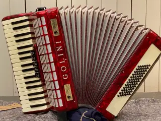 Goline kvalitets-harmonika sælges fra samling.