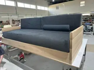 Sovesofa med udtræk