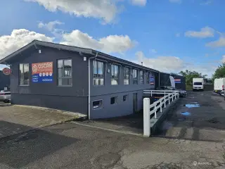 Lyse lokaler udlejes