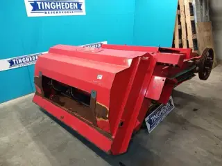 Massey Ferguson 7252 Slug