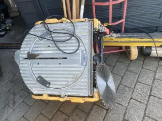 Sælger DEWALT bordsav