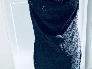 Blonde kjole fra Designers remix 