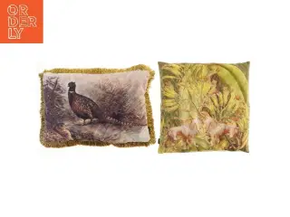 Dekorative puder fra Margit Brandt og Vanill fly (str. 60x38,5 & 48x49 cm)