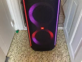 JBL partybox 710