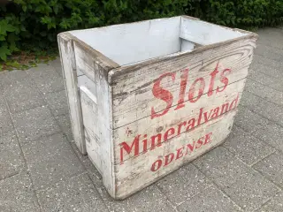 Sodavandskasse træ