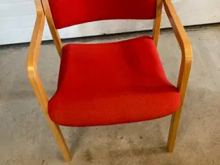  1  Rød Stol