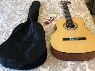 Meget lidt brugt guitar