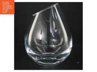 Glasvase, skrå kant (str. 26 cm)