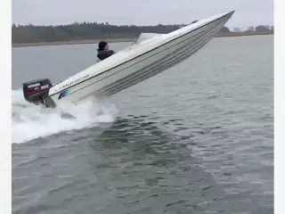 Finnsport 500 super sjov og hurtig speedbåd