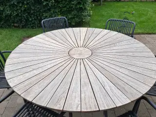 Havebord i Teak træ
