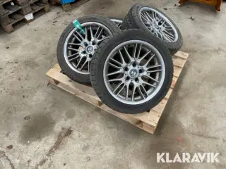 Sæt BMW originale 17” alufælge med Hankook-dæk 4 styk.