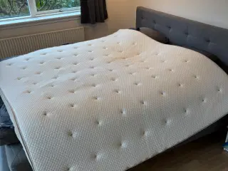 Topmadras Tistedal fra Ikea