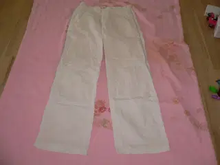 Damebukser
