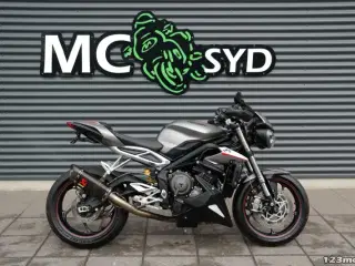Triumph Street Triple RS MC-SYD       BYTTER GERNE